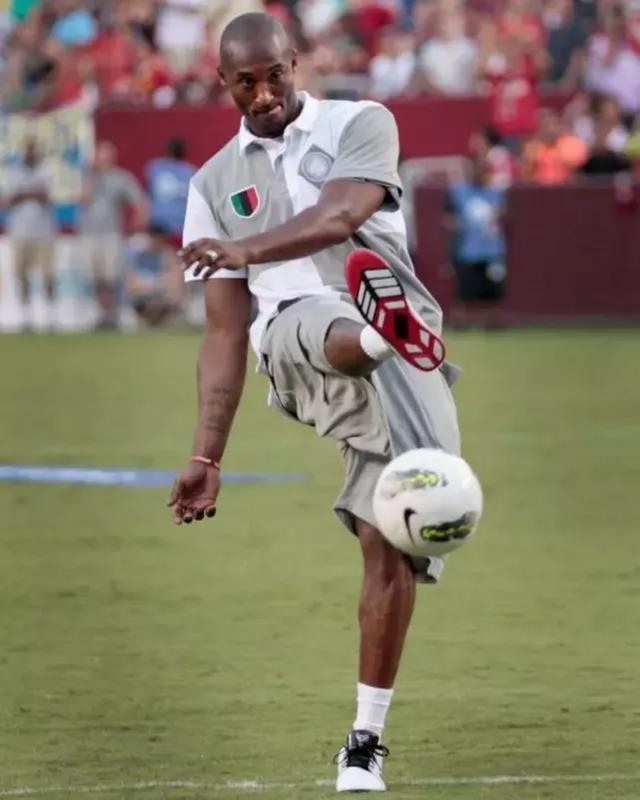 朱利安·阿尔瓦雷斯对巴萨转会兴趣做出坚定回应（朱利安·阿尔瓦雷斯就巴萨的转会兴趣强硬表态）