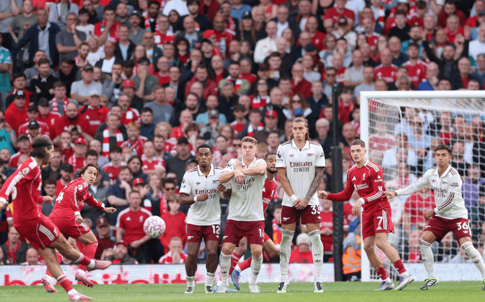 共和报：米兰正加速推进签回蒂亚戈-席尔瓦的交易（共和报：米兰加速运作蒂亚戈-席尔瓦回归事宜）