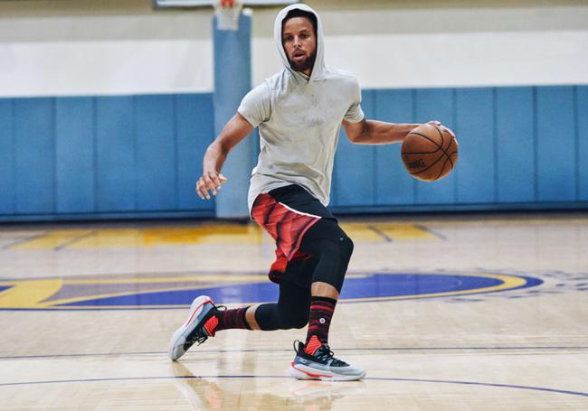 网传邓涵文要去浙江？记者：浙江队吴总说别拿他们来抬价（传邓涵文或加盟浙江？记者引述浙队高层：别拿我们抬价）