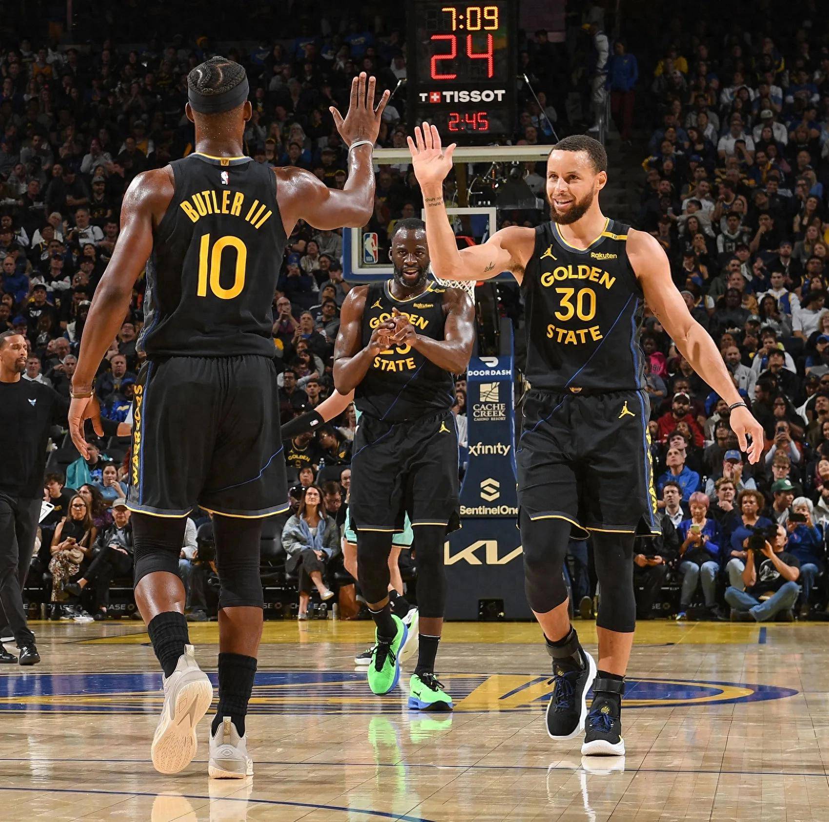 不让多打打？米哈伊柳克仅出战17分钟 三分3中3拿到11分（不多给上场时间？米哈伊柳克17分钟三分3中3砍11分）