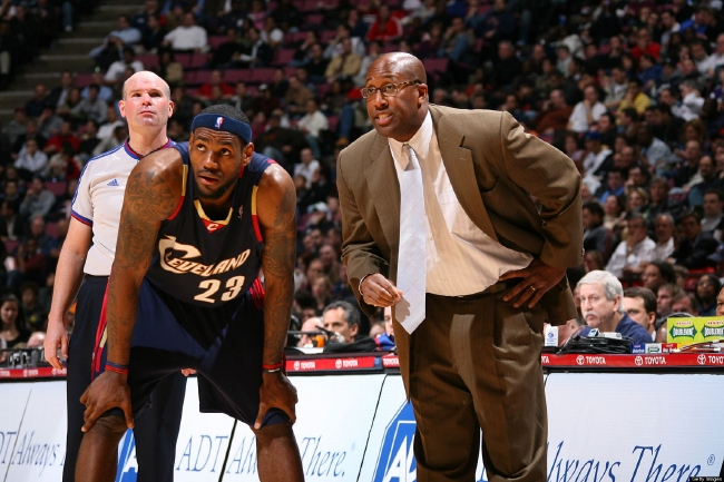 广东3消息！杜锋被打自闭，徐杰天神下凡，胡明轩即将复出（广东三条动态：杜锋一度沉寂，徐杰火力全开，胡明轩即将复出）