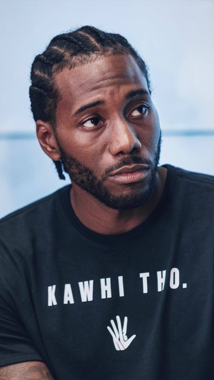 半场：柏林联1-1拜仁，诺伊尔“下蛋”送礼，迪亚斯0度角破门（半场战报：柏林联1-1拜仁，诺伊尔失误送礼，迪亚斯零角度破门）