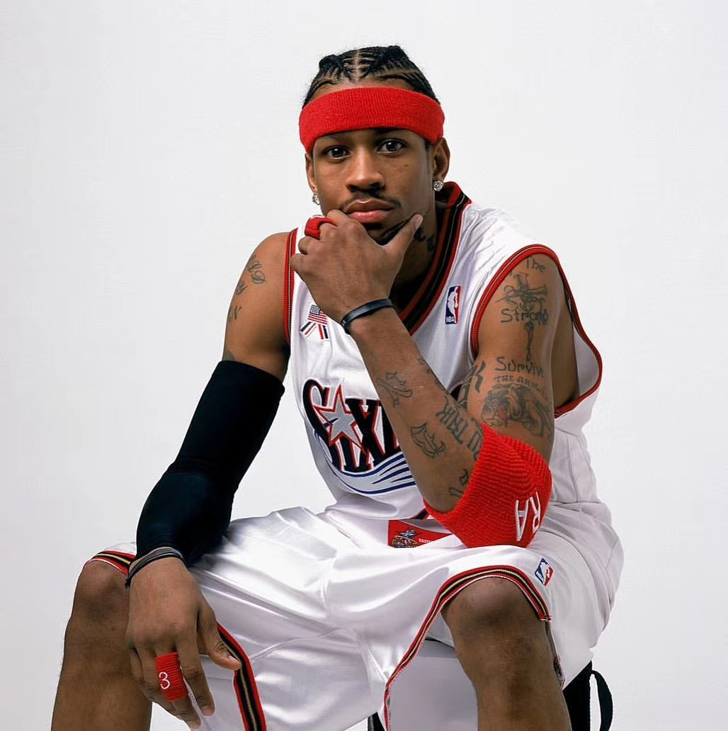 多特vs斯图加特：吉拉西、布兰特、乔布-贝林厄姆首发出战（多特迎战斯图加特：吉拉西、布兰特、乔布-贝林厄姆先发登场）