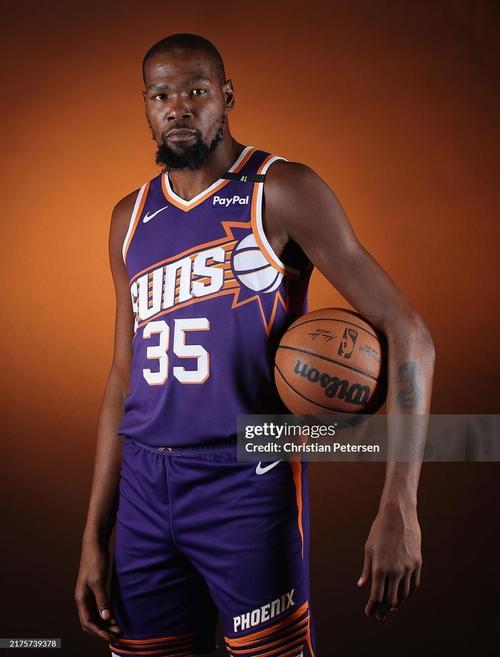 球员离开曼联就能踢得很好？麦克托米奈：这不是曼联的问题（离开曼联就能立刻起飞？麦克托米奈：问题不在曼联）