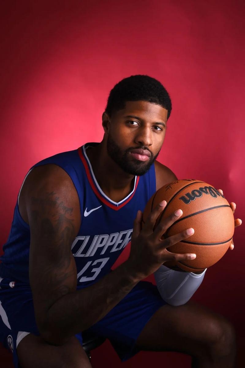 尤文2-0帕福斯，戴维破门+失良机，麦肯尼建功，伊尔迪兹助攻（尤文2-0擒帕福斯：戴维破门仍错失良机，麦肯尼建功，伊尔迪兹送助攻）