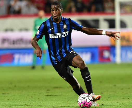 巴萨本赛季相比上赛季同期，胜场、进球数、排名等均出现下滑（巴萨本季较上季同期，胜场、进球与排名全面走低）