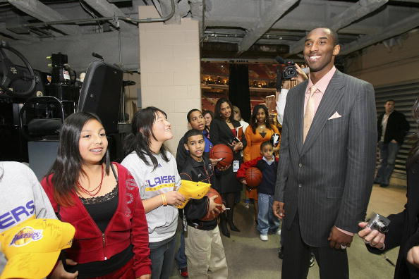 门将成最大主角，连续神扑吓傻对手（门将抢尽风头，连连神扑令对手目瞪口呆）