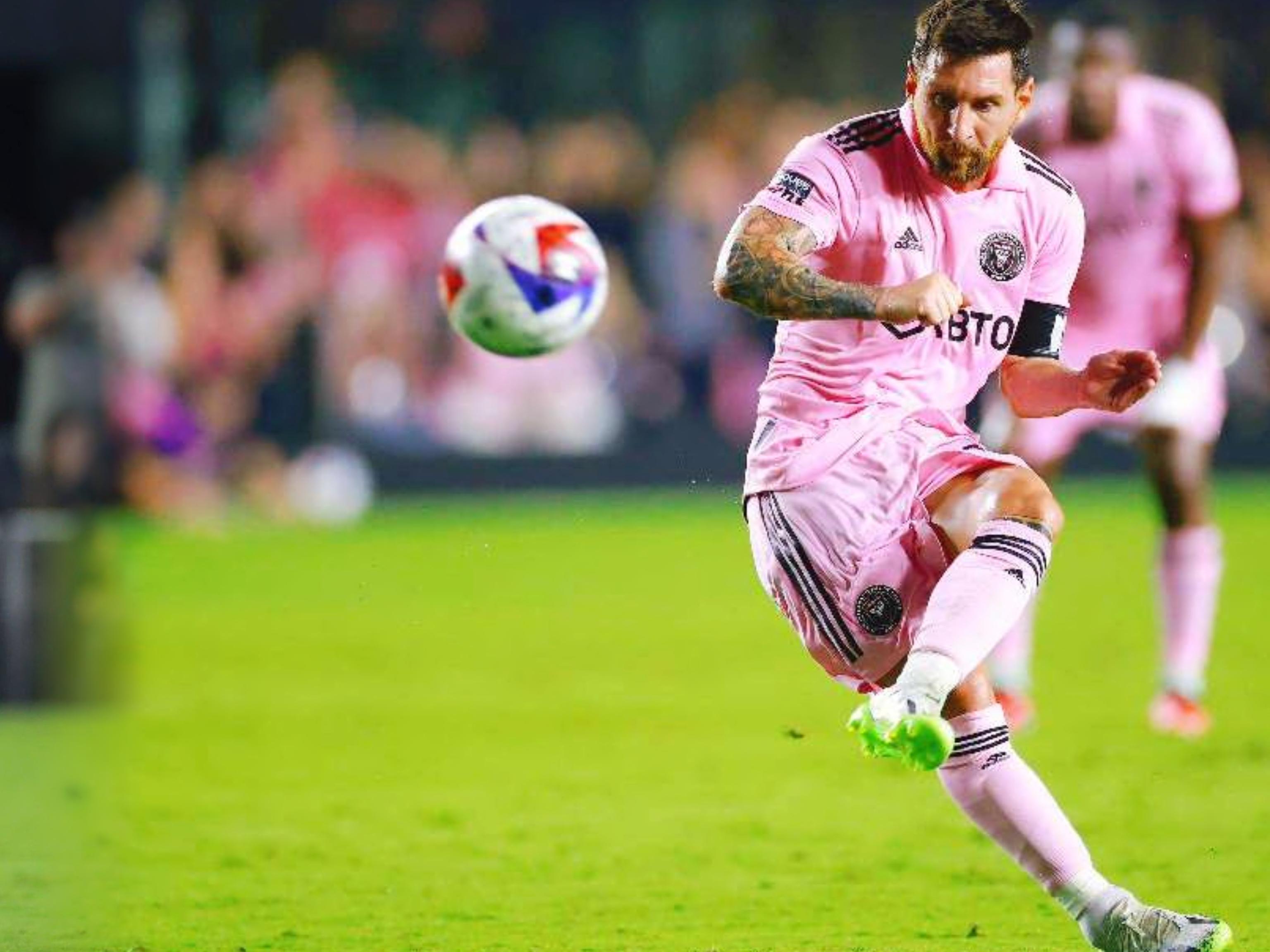 卡恩：阿森纳第一个进球是犯规；拜仁的经历于我已是过往（卡恩：阿森纳首球应判犯规；与拜仁的过往已翻篇）