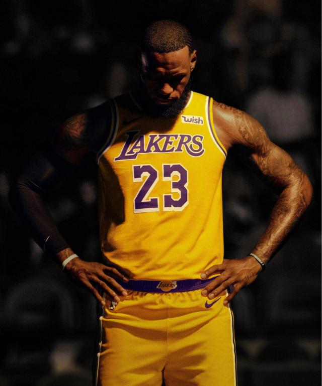 门将倒地的瞬间，一切都晚了（门将倒下的一刻，一切为时已晚）