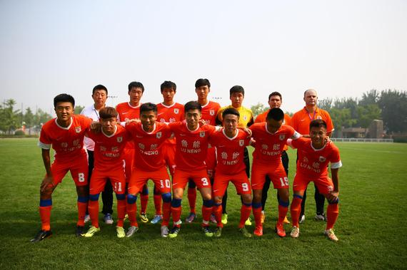 尤文客战克雷莫内塞大名单：凯夫伦-图拉姆回归（尤文出征克雷莫内塞大名单公布：凯夫伦-图拉姆复出）