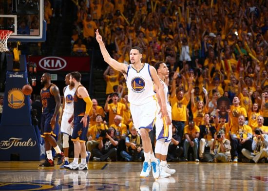 独造3球+世界波：姆巴佩本轮个人集锦（姆巴佩本轮集锦：一人造三球，轰出世界波）