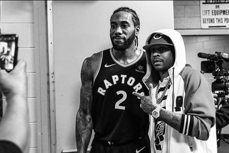 被换下后遭球迷狂嘘，维尼修斯赛后社媒换掉皇马头像（被嘘换下，维尼修斯赛后在社媒移除皇马头像）