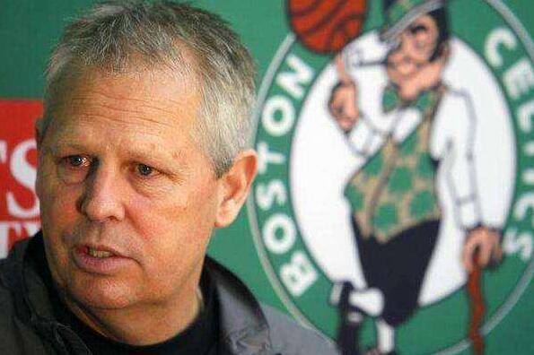 卡卢卢：在我们所处的环境里，无论输赢都没时间开心或是沮丧（卡卢卢：在这种环境下，我们无暇为胜败欢喜或沮丧）