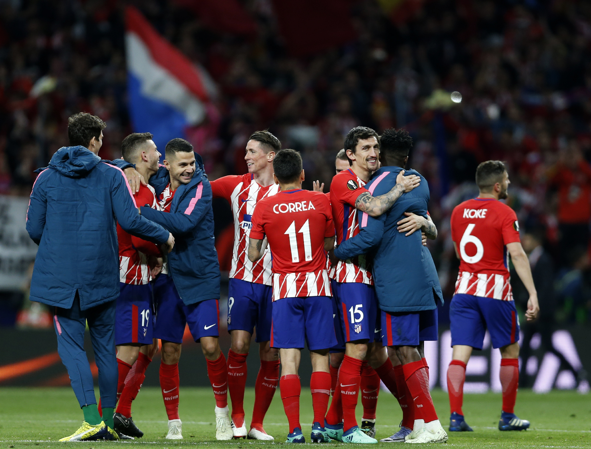 久尔杰维奇：明年国青队要参加国际比赛，跟一些世界强队交手（久尔杰维奇：国青明年将出战国际赛事，对阵多支世界劲旅）