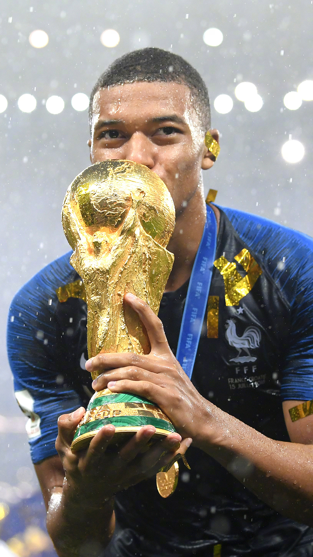 魔笛：没有穆帅我不会去皇马；刚到时C罗对我说“终于来了”（莫德里奇：穆里尼奥是我赴皇马关键；报到时C罗笑言终于等到你）